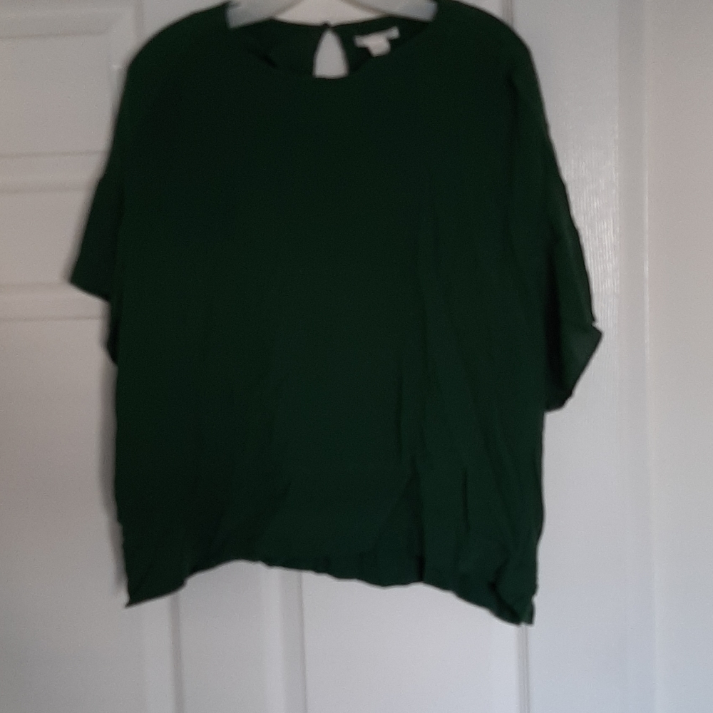 Green top chic